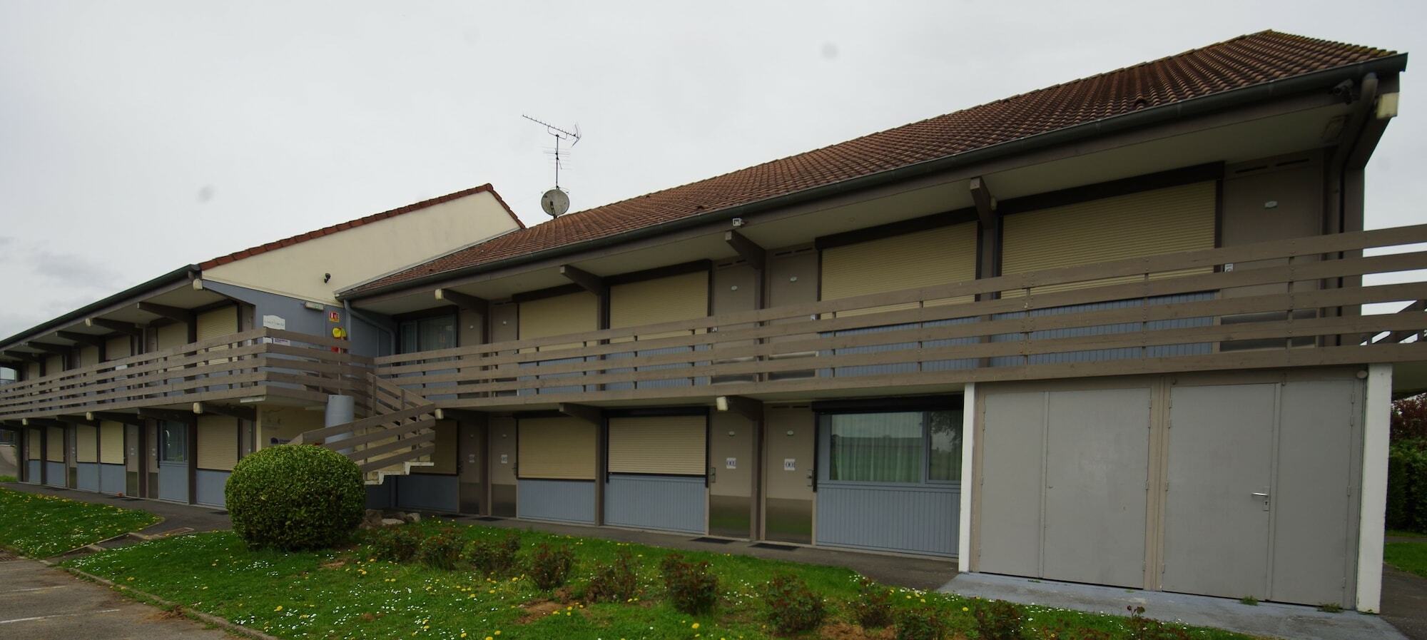 Hotel Restaurant Kyriad De Peronne Exteriér fotografie